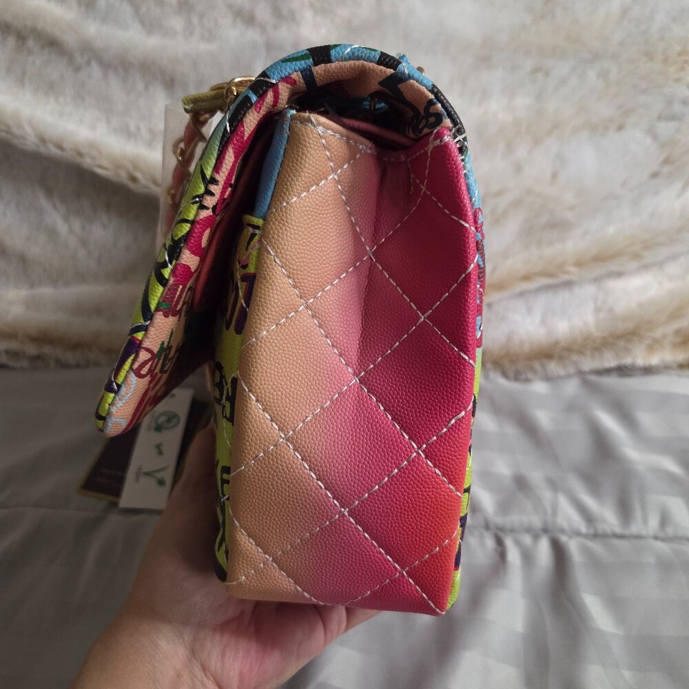 NWT - Caleesa Graffiti Print Shoulder Bag - Picture 4 of 14